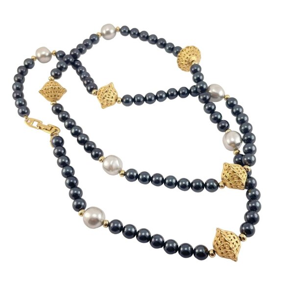 Vintage 1970s Napier Black Faux Tahitian & Grey Faux Baroque Pearls with Detaile - Picture 5 of 6